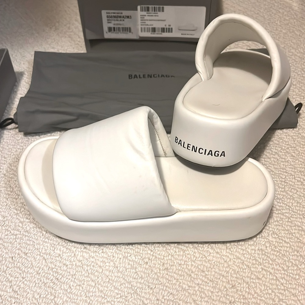 BALENCIAGA White Lambskin Platform Sandals EU 38 US 8 Org $850